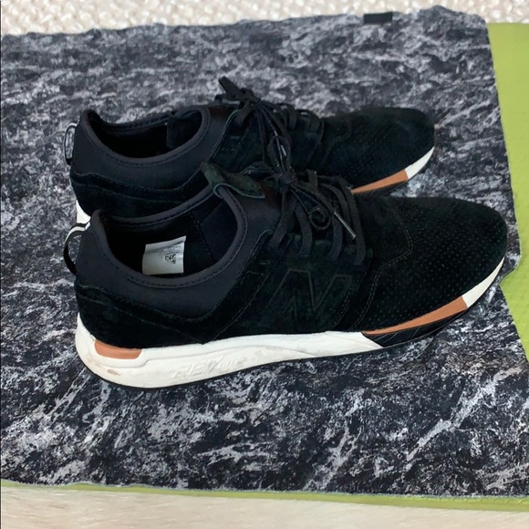 New Balance 247 shoes - Picture 1 of 3